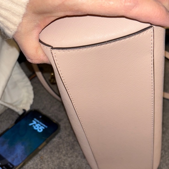 Michael Kors Blush Shoulder Bag with Gold Accents - Picture 5 of 8